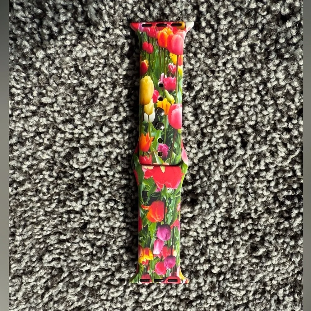 NEW tulip apple watch band ⭐️2 for $35